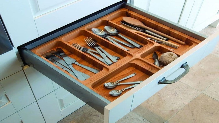 Лоток для столовых приборов